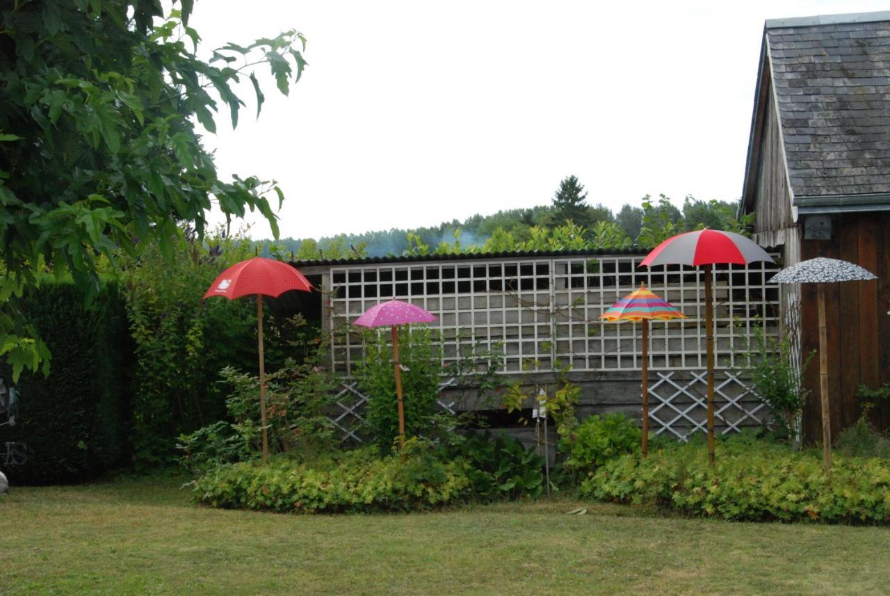 Chambre D'Hotes "Les Paturelles" Fougeres-sur-Bievre Ngoại thất bức ảnh